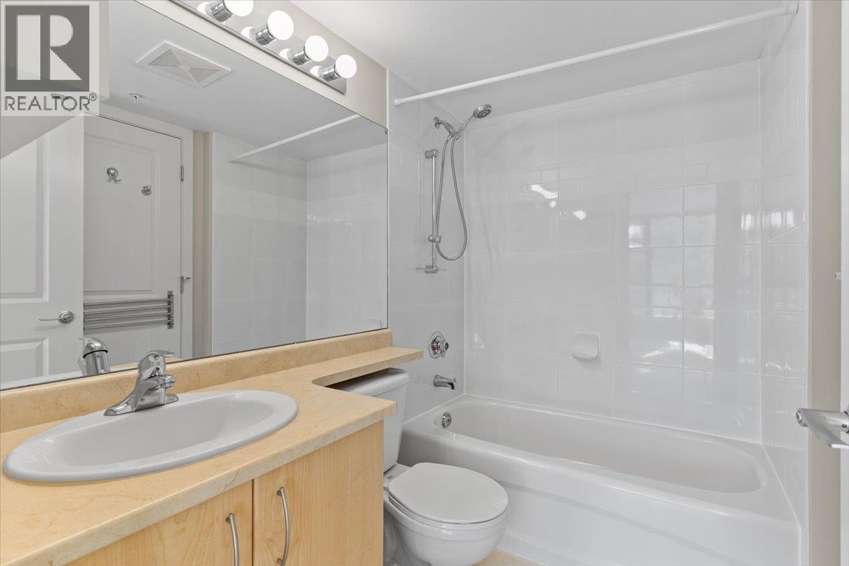 303 3588 Crowley Drive, Vancouver, British Columbia  V5R 6H3 - Photo 15 - R3093771