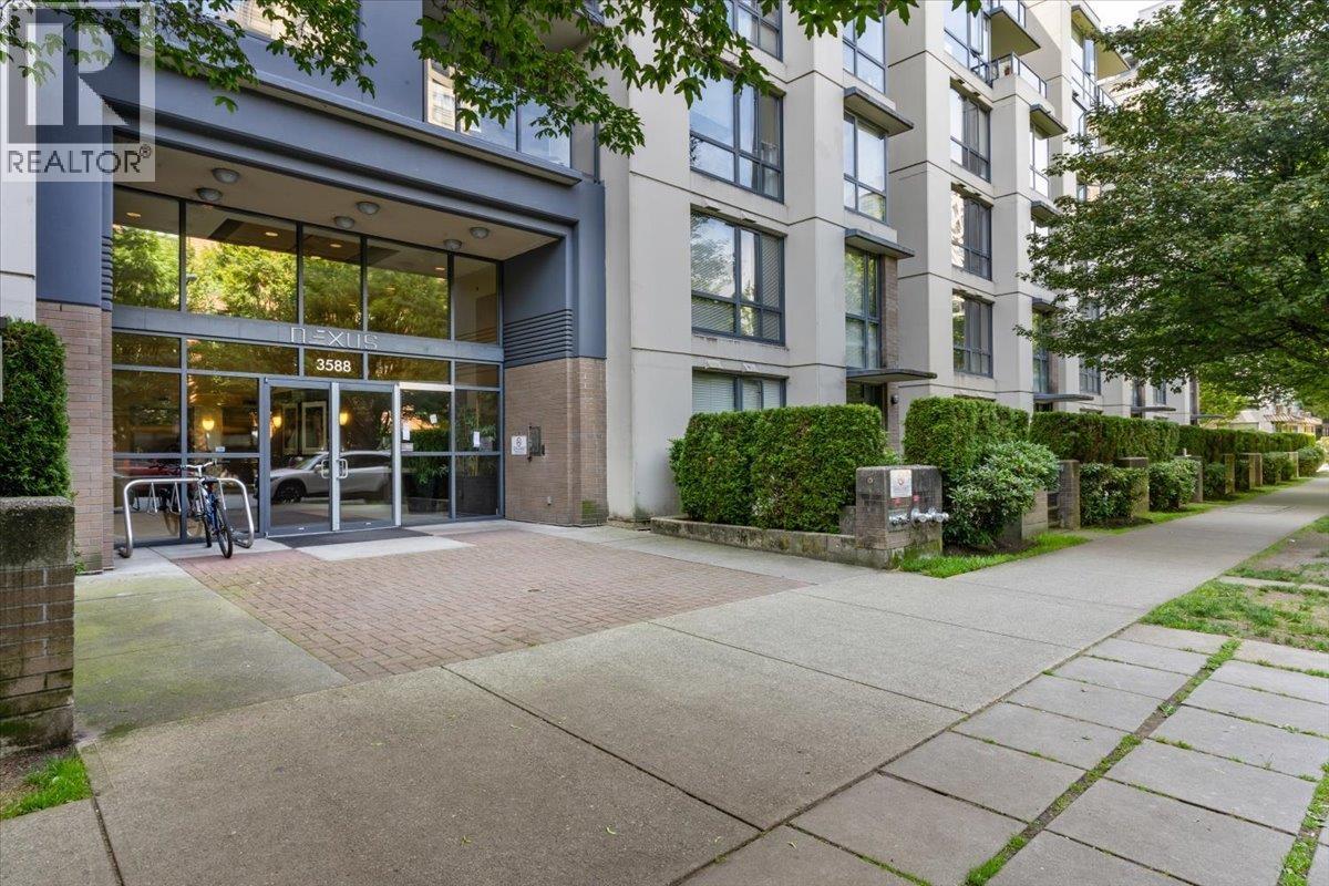 303 3588 Crowley Drive, Vancouver, British Columbia  V5R 6H3 - Photo 25 - R3093771