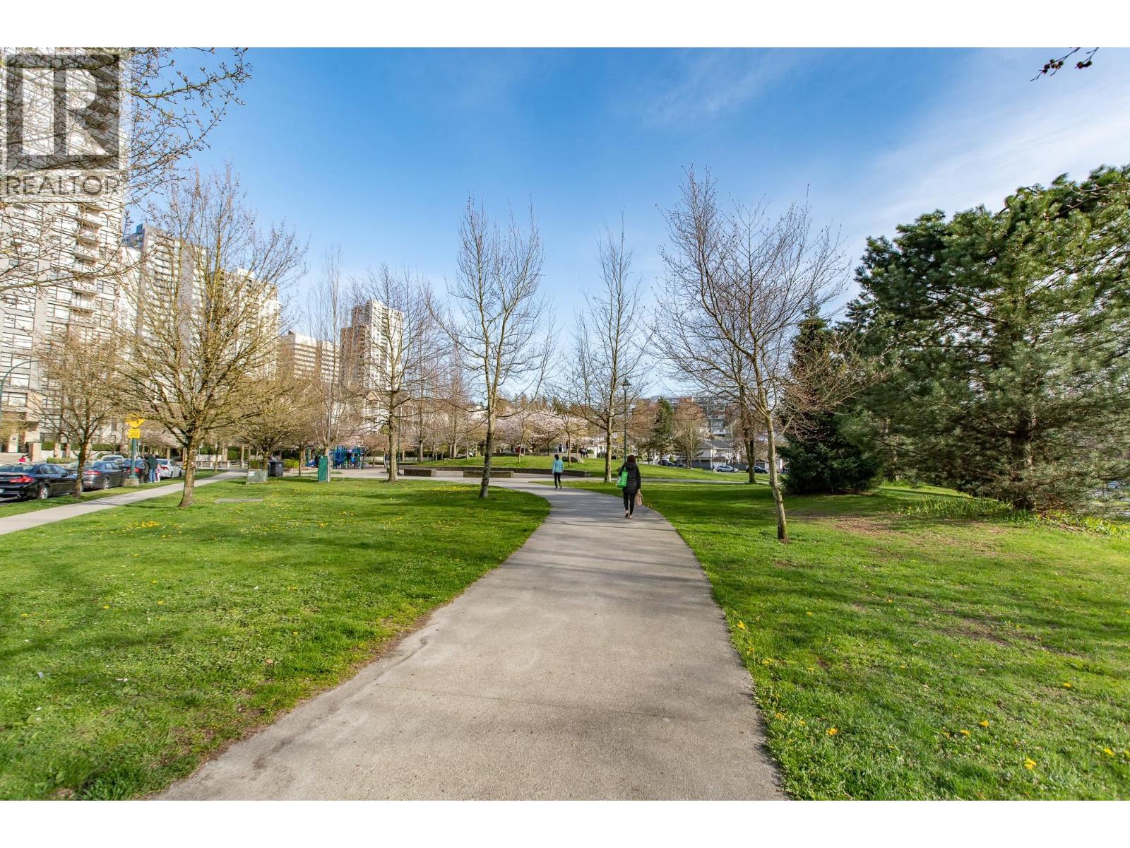 303 3588 Crowley Drive, Vancouver, British Columbia  V5R 6H3 - Photo 27 - R3093771