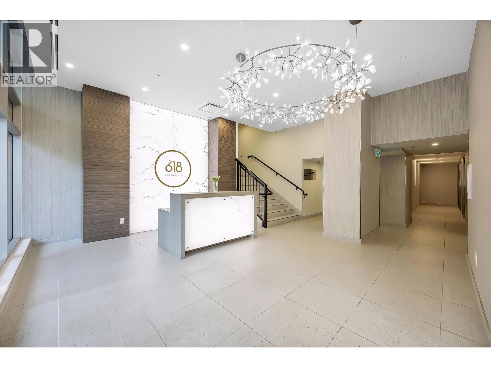 608 618 Carnarvon Street, New Westminster, British Columbia  V3M 0N9 - Photo 2 - R3092902