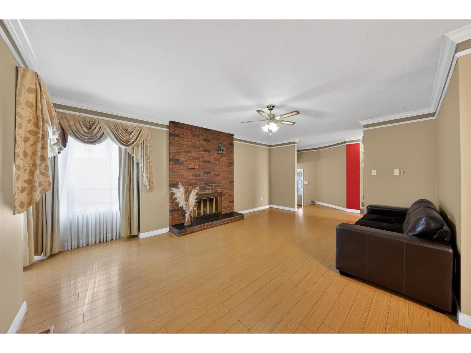 7351 141a Street, Surrey, British Columbia  V3W 7L3 - Photo 7 - R3092724