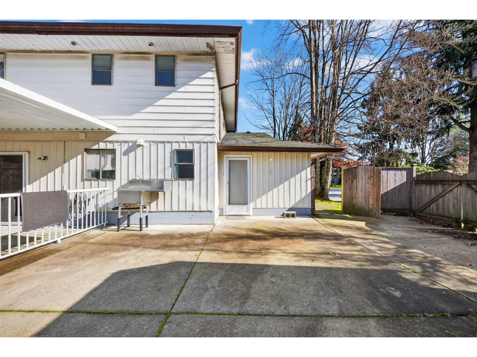 7351 141a Street, Surrey, British Columbia  V3W 7L3 - Photo 25 - R3092724