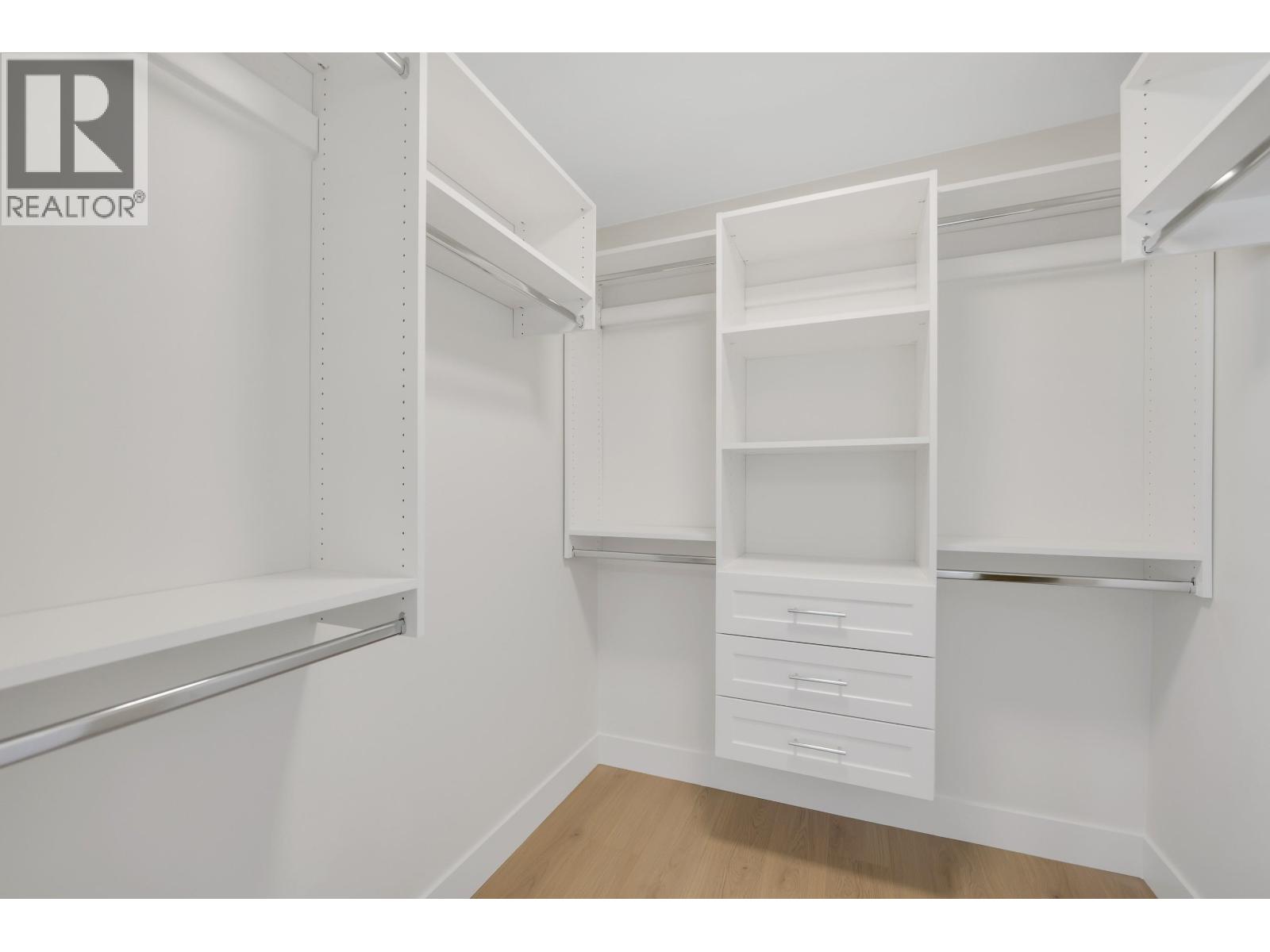 1004 Phare Crescent, Pemberton, British Columbia  V0N 0A7 - Photo 13 - R3093738