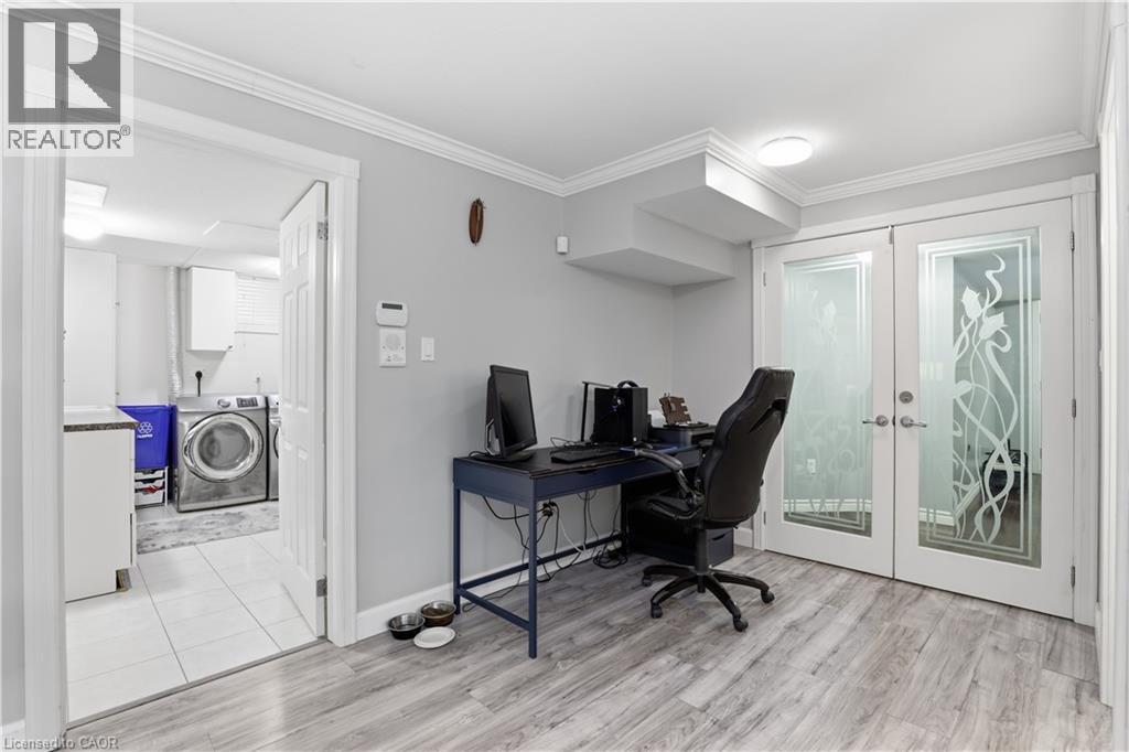 29 Chipman Avenue, Hamilton, Ontario  L9A 2S9 - Photo 9 - 40807202