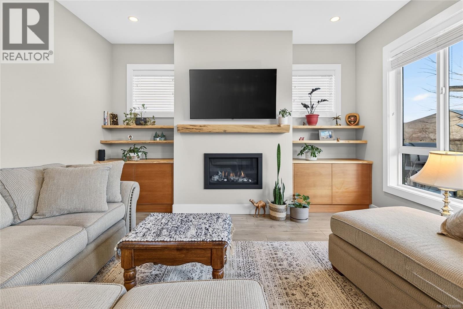 9 2607 Kendal Ave, Cumberland, British Columbia  V0R 1S0 - Photo 2 - 1026086