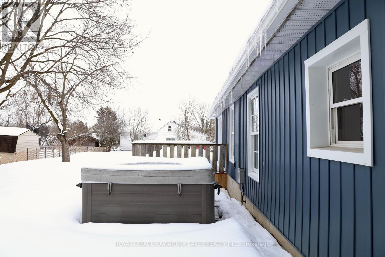 32 Georgian Street, Kawartha Lakes, Ontario  K9V 2E6 - Photo 5 - X12821632