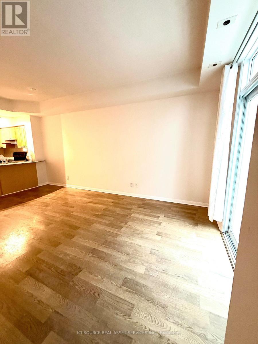 372 - 32 Stadium Road, Toronto, Ontario  M5V 3P4 - Photo 4 - C12737966