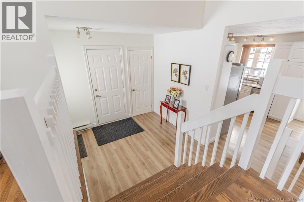 27 Baldwin Street, New Maryland, New Brunswick E3C 1C1 - Photo 7 - NB134061