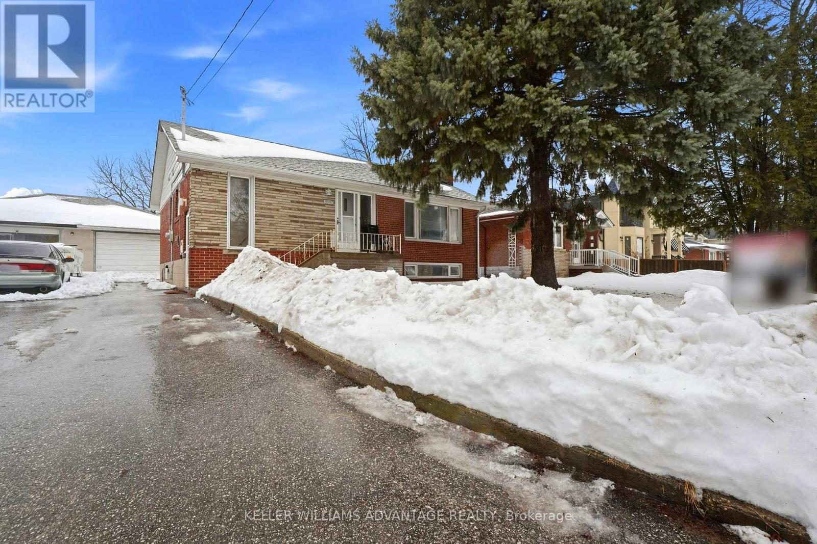 LOWER UNIT - 105 HART AVENUE, Toronto, Ontario