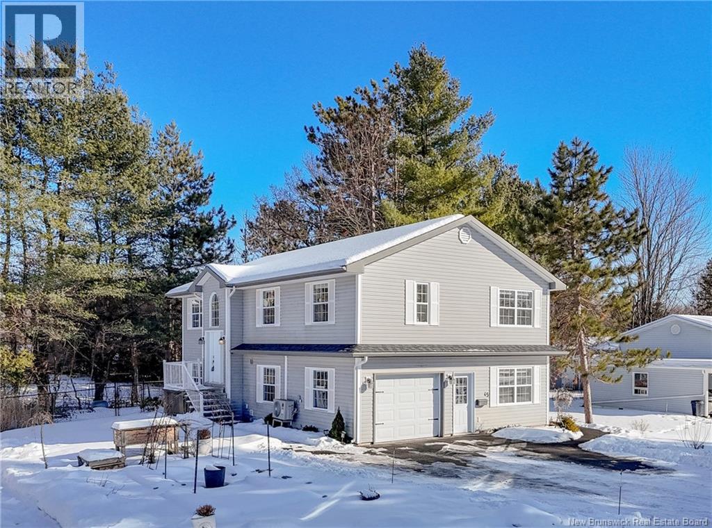 <h3>$529,900</h3><p>45 Floral Avenue, Fredericton, New Brunswick</p>