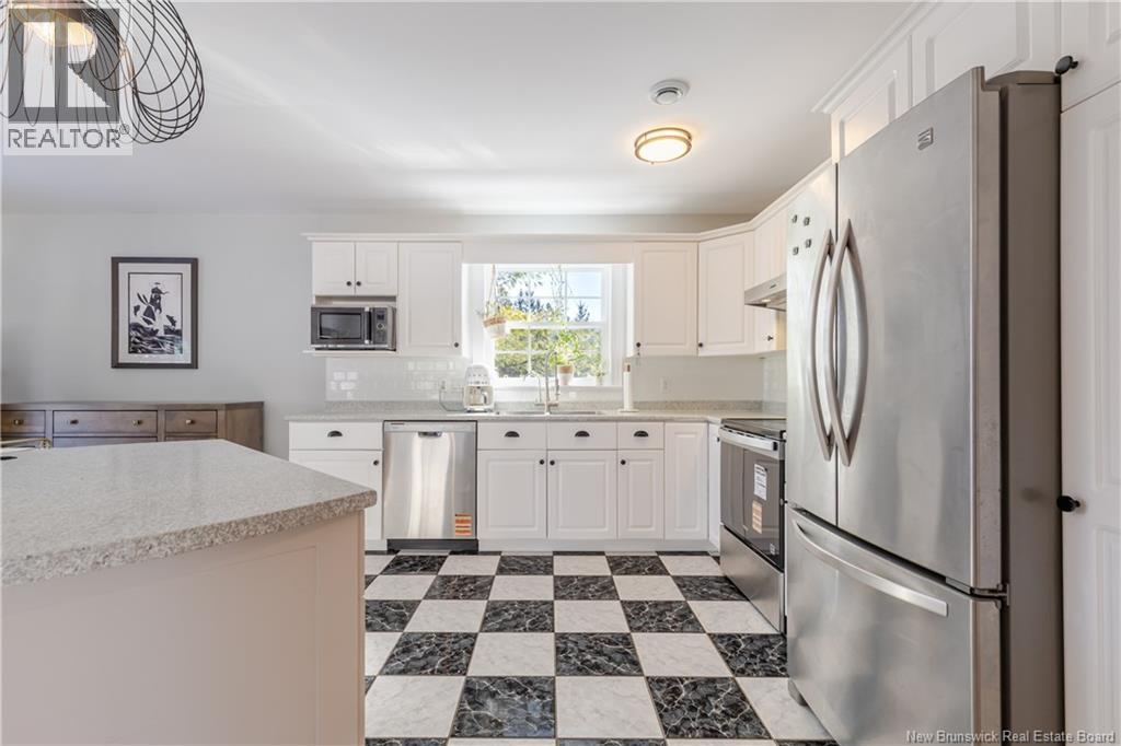 45 Floral Avenue, Fredericton, New Brunswick  E3A 1K8 - Photo 6 - NB132704