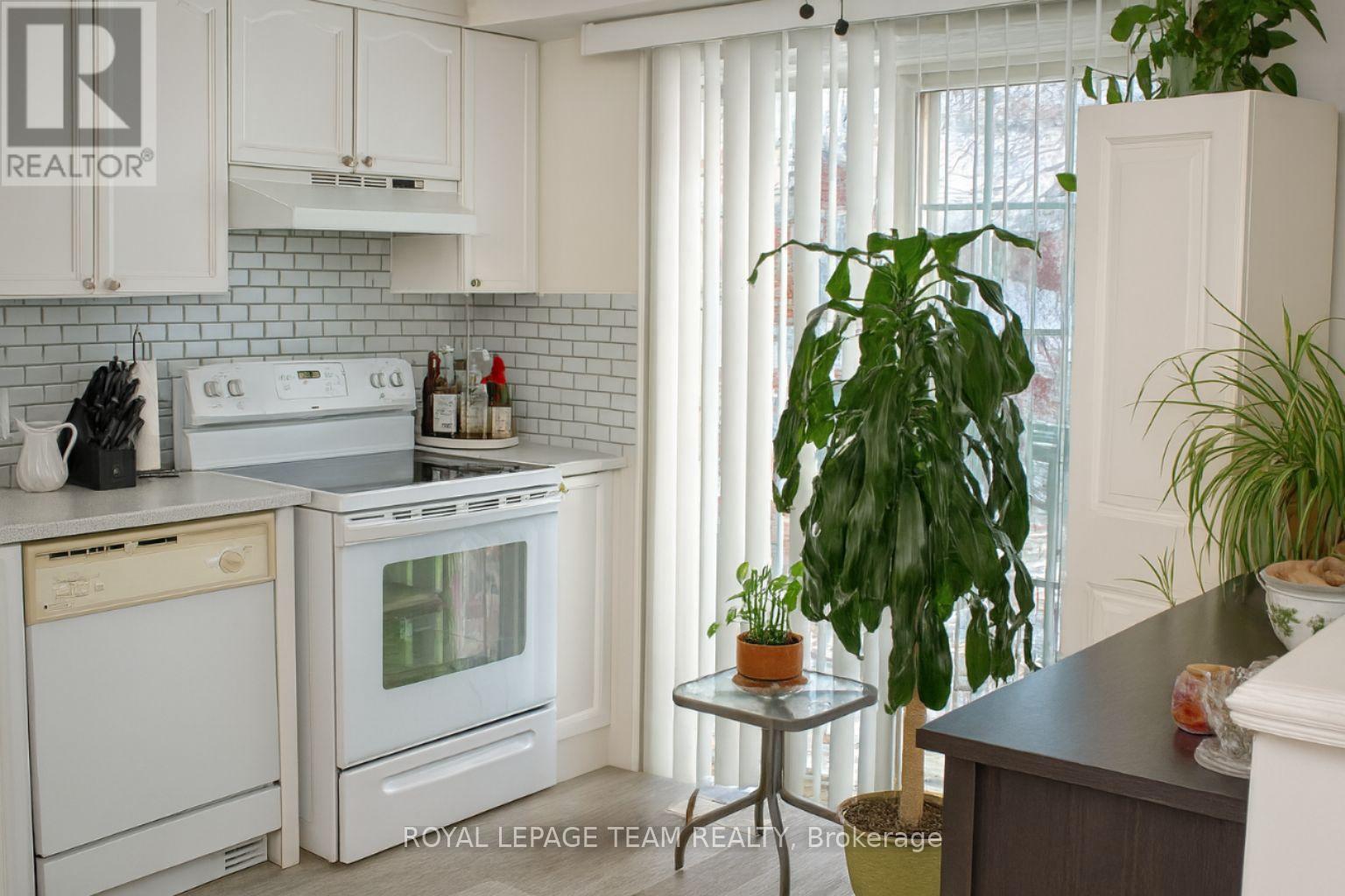 20 Heartleaf Private, Ottawa, Ontario  K1T 3Z9 - Photo 14 - X12820320