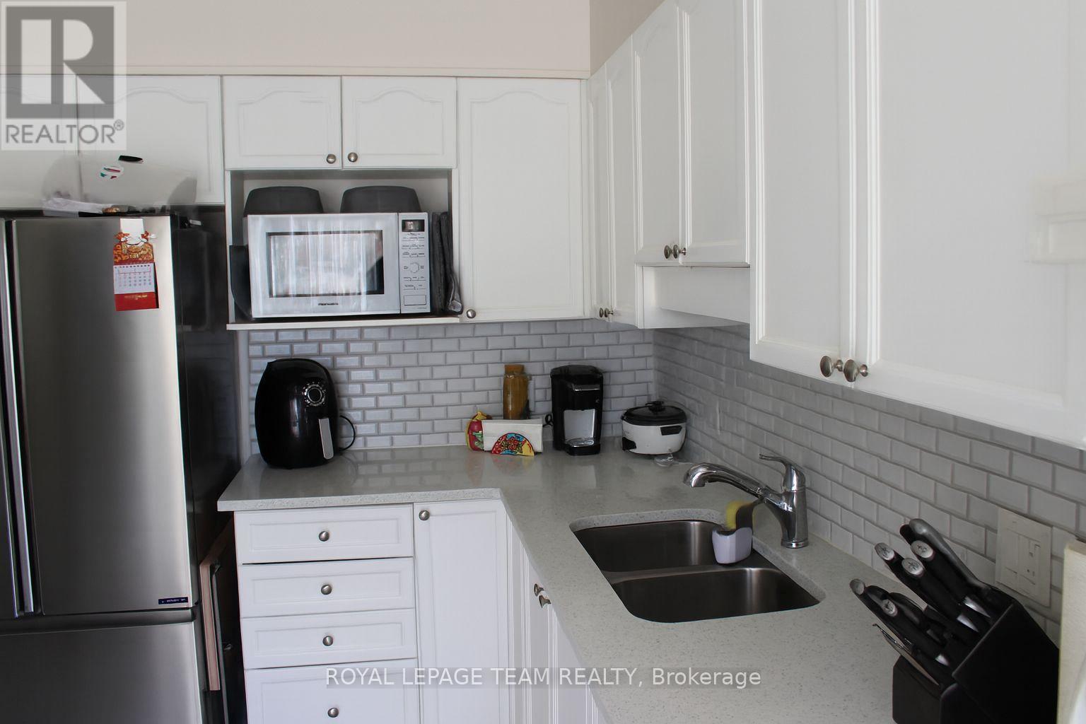 20 Heartleaf Private, Ottawa, Ontario  K1T 3Z9 - Photo 16 - X12820320