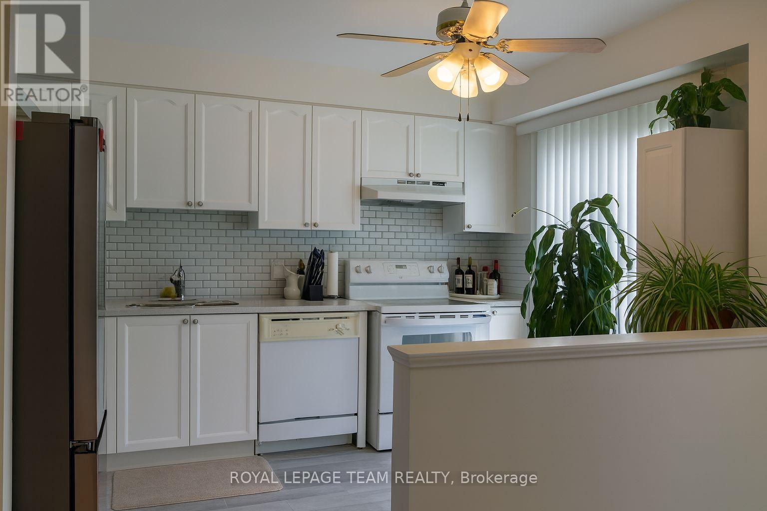 20 Heartleaf Private, Ottawa, Ontario  K1T 3Z9 - Photo 18 - X12820320