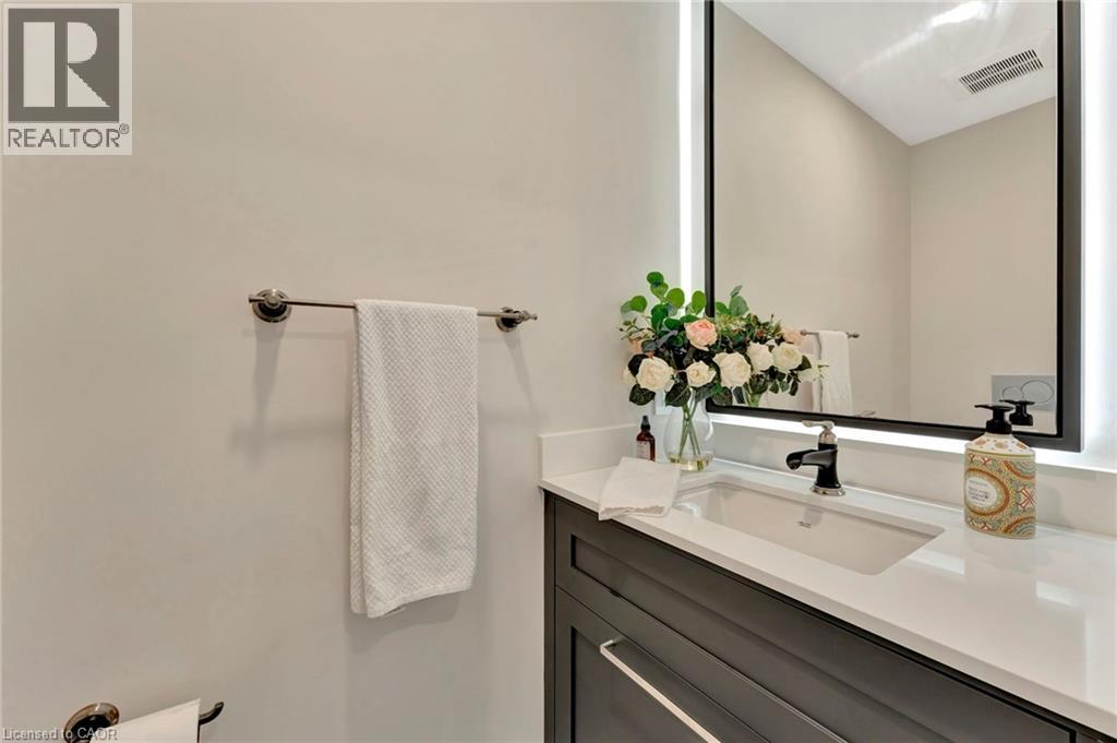 2136 Old Lakeshore Road Unit# 3, Burlington, Ontario  L7R 1A3 - Photo 19 - 40807823