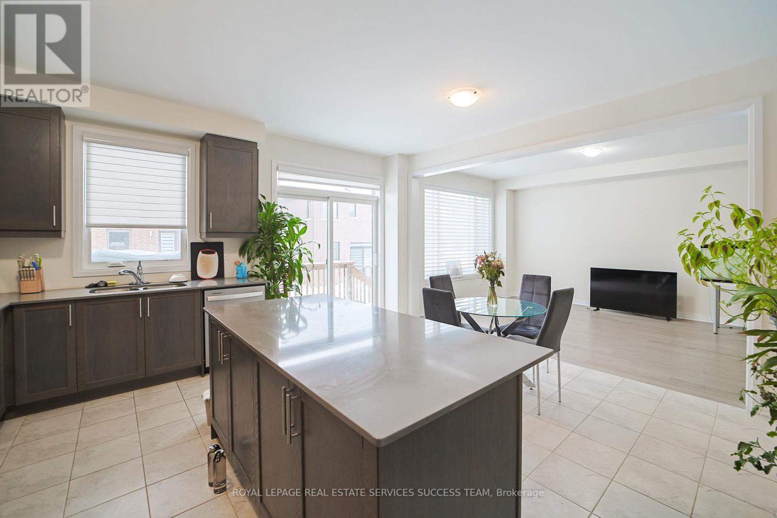 58 Conboy Drive, Erin, Ontario  N0B 1T0 - Photo 5 - X12727412