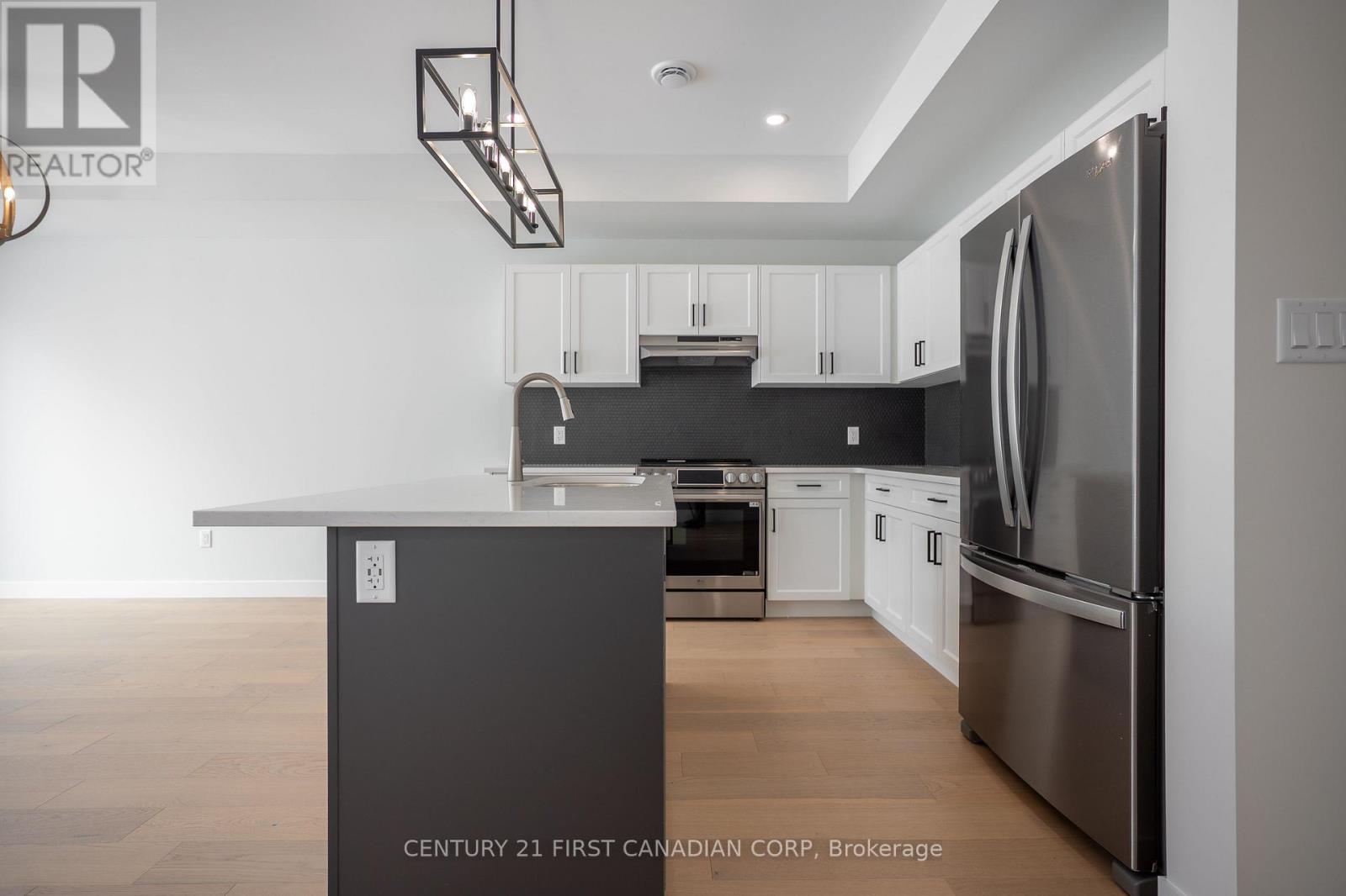 4241 Calhoun Way, London South, Ontario  N6P 1J9 - Photo 6 - X12821662