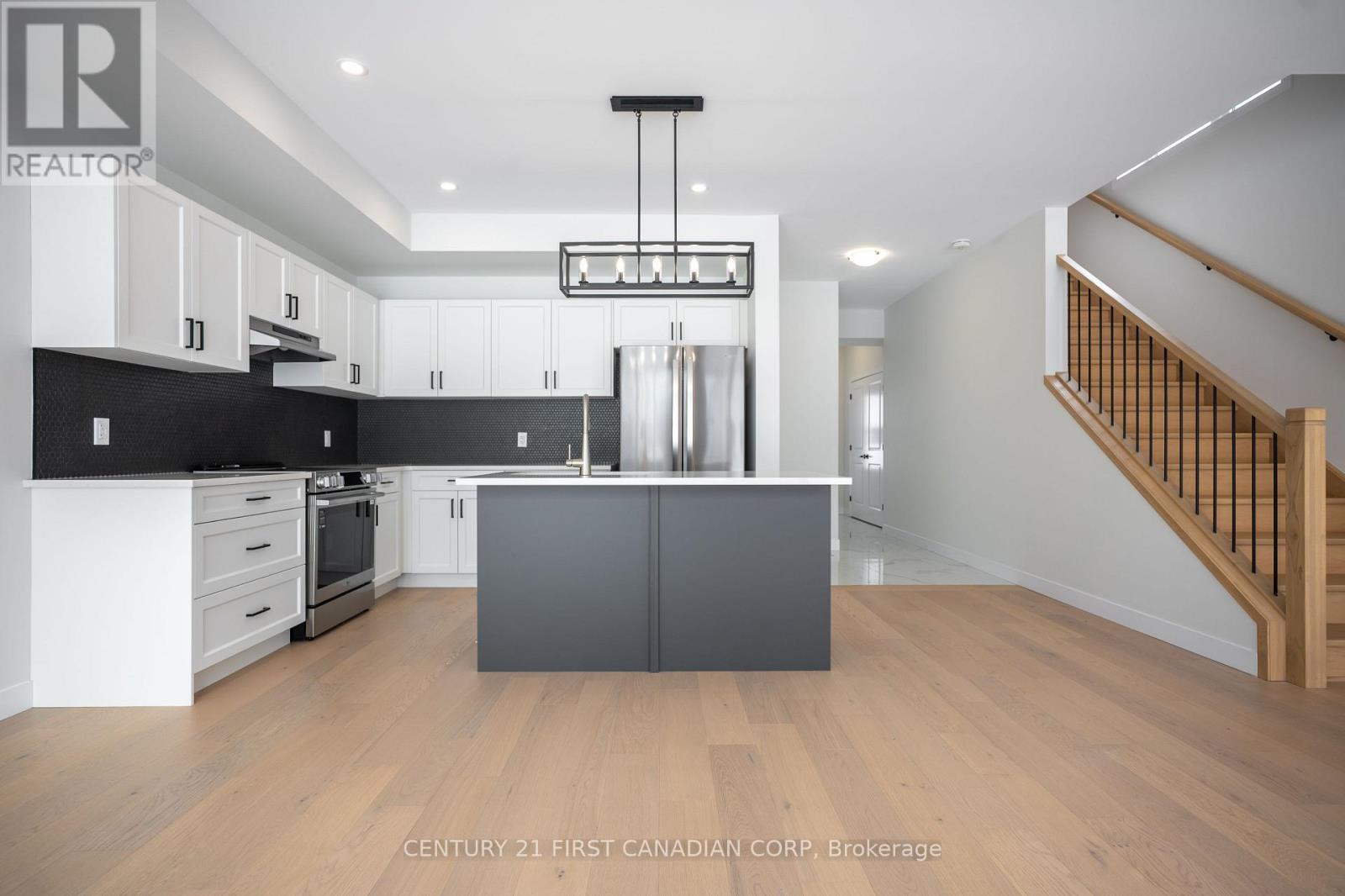 4241 Calhoun Way, London South, Ontario  N6P 1J9 - Photo 7 - X12821662