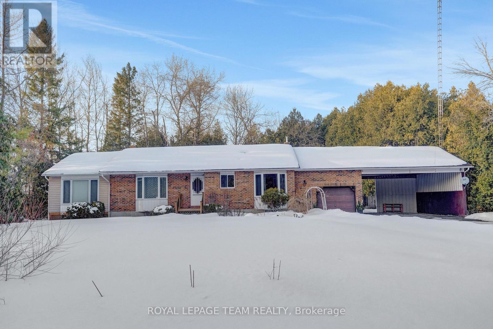 13025 Mackenzie Road, South Dundas, Ontario  K0C 1H0 - Photo 1 - X12821618