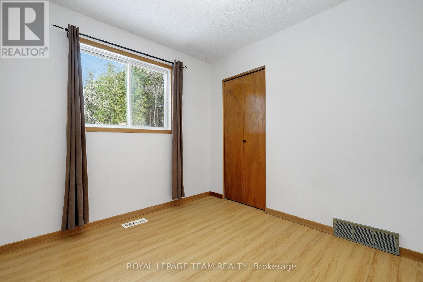 13025 Mackenzie Road, South Dundas, Ontario  K0C 1H0 - Photo 22 - X12821618