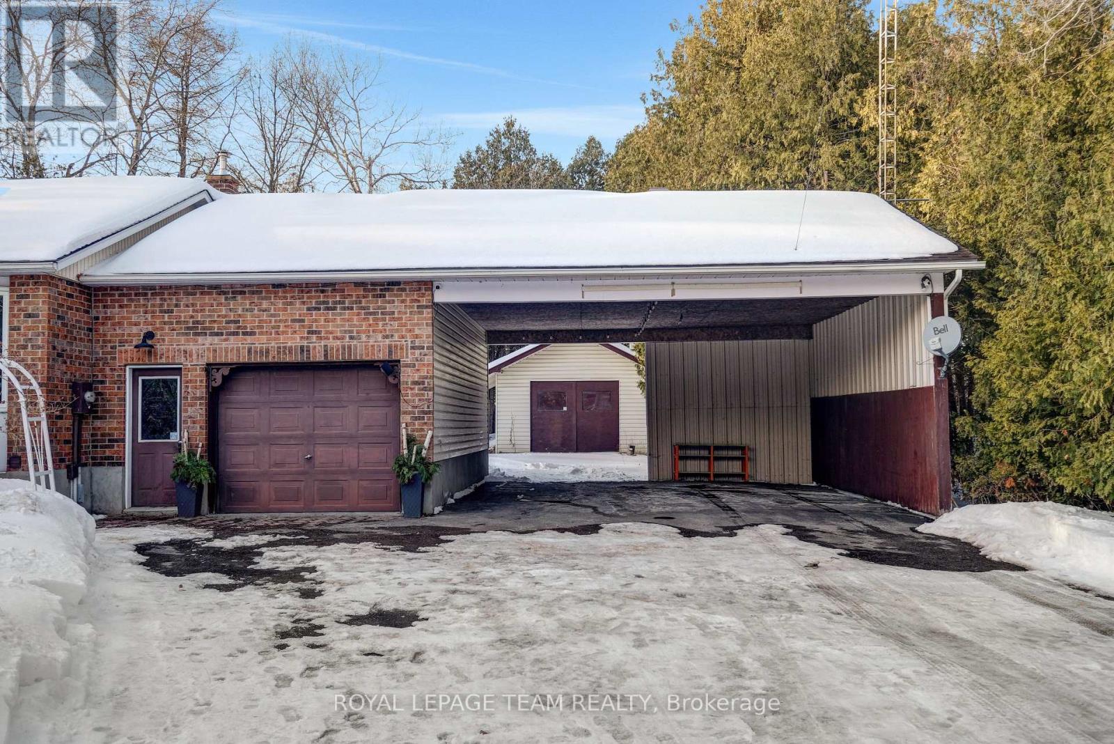 13025 Mackenzie Road, South Dundas, Ontario  K0C 1H0 - Photo 4 - X12821618