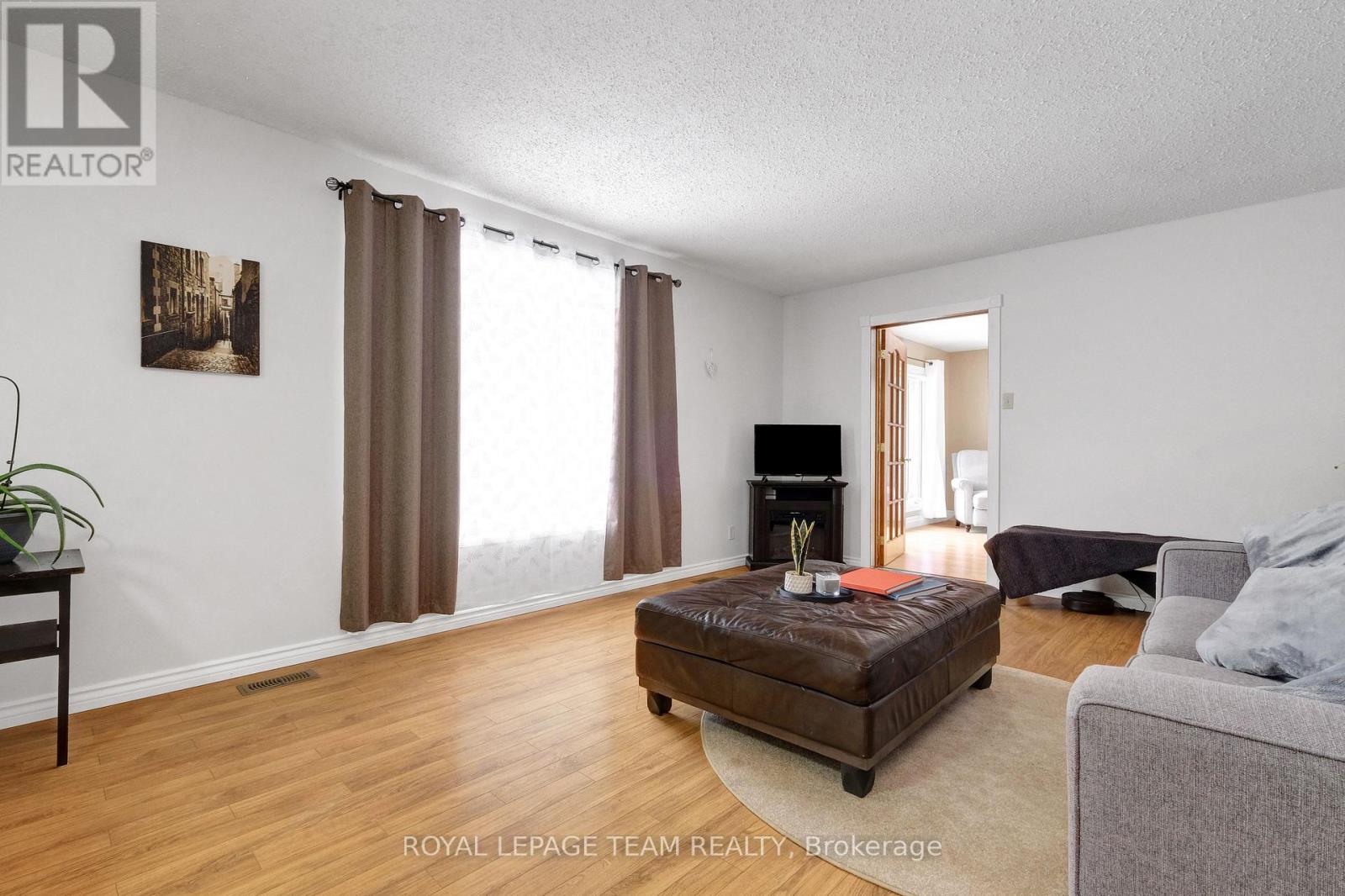 13025 Mackenzie Road, South Dundas, Ontario  K0C 1H0 - Photo 6 - X12821618