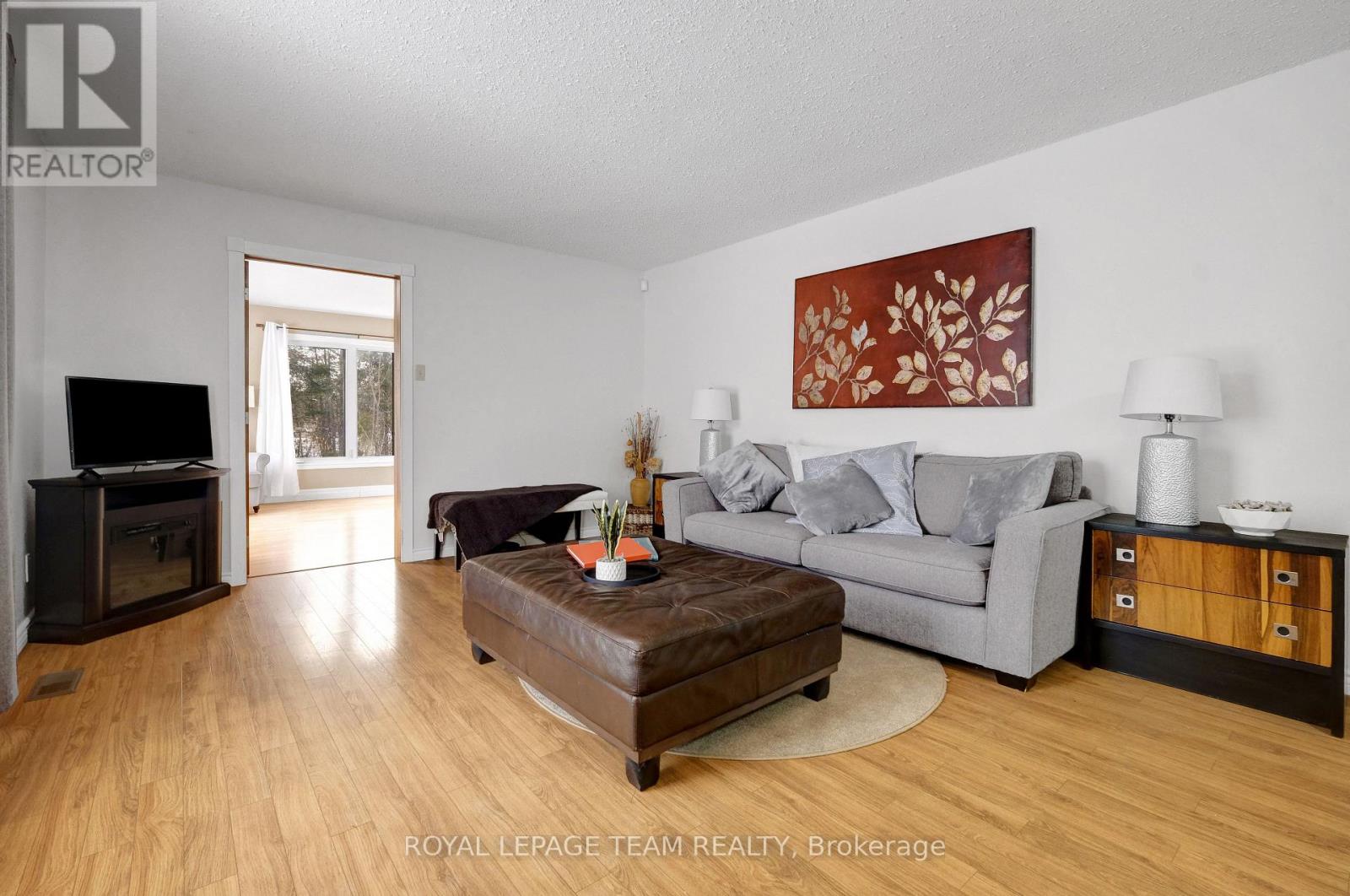 13025 Mackenzie Road, South Dundas, Ontario  K0C 1H0 - Photo 7 - X12821618