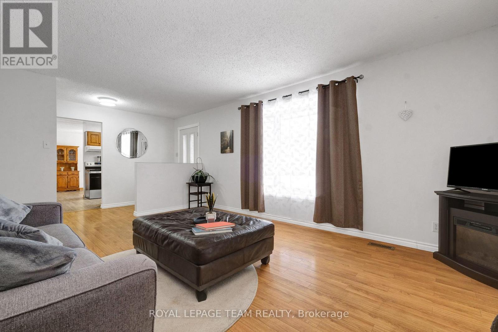 13025 Mackenzie Road, South Dundas, Ontario  K0C 1H0 - Photo 8 - X12821618