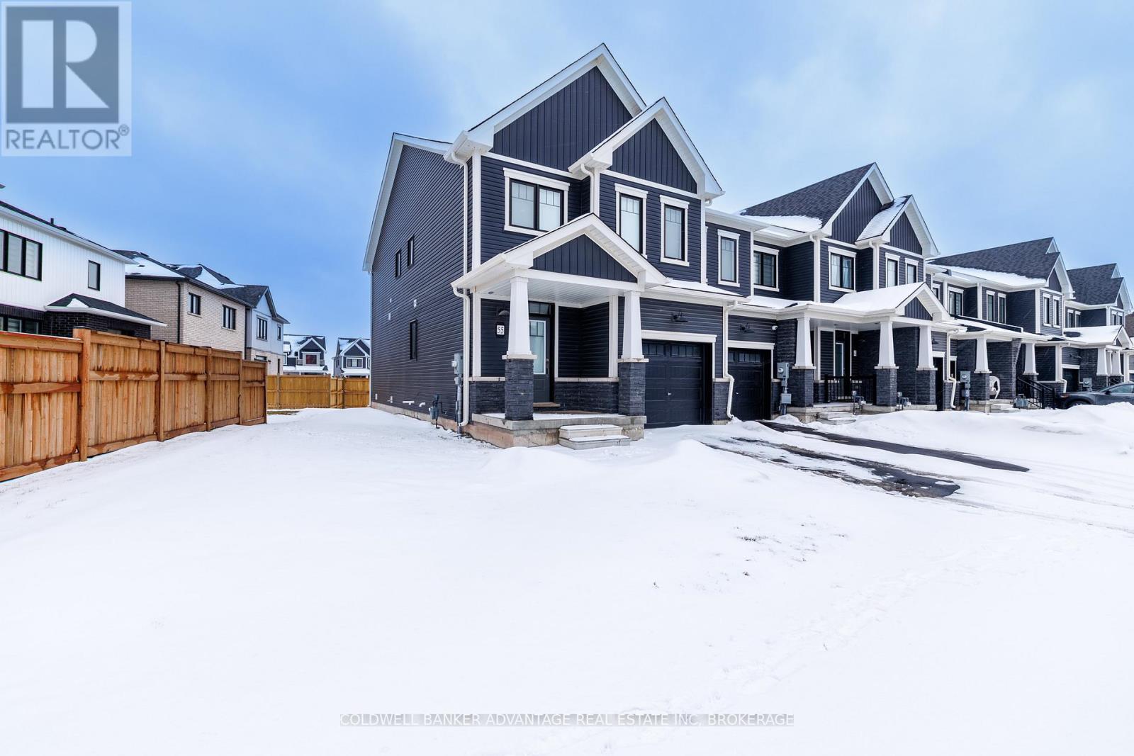 55 Rowlock Street, Welland, Ontario  L3B 5K5 - Photo 2 - X12821580