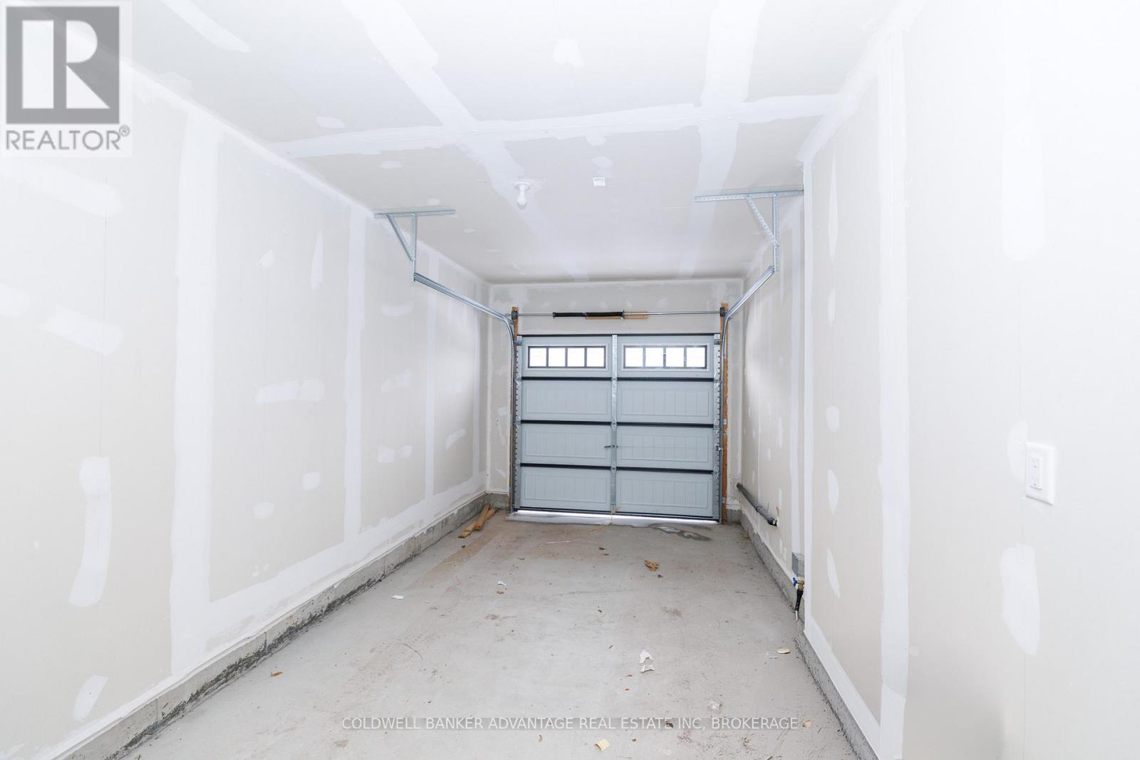 55 Rowlock Street, Welland, Ontario  L3B 5K5 - Photo 22 - X12821580