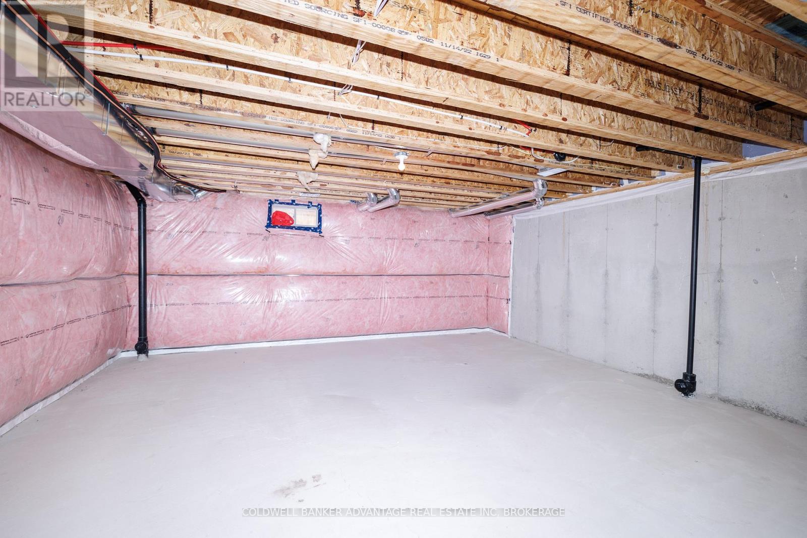 55 Rowlock Street, Welland, Ontario  L3B 5K5 - Photo 9 - X12821580