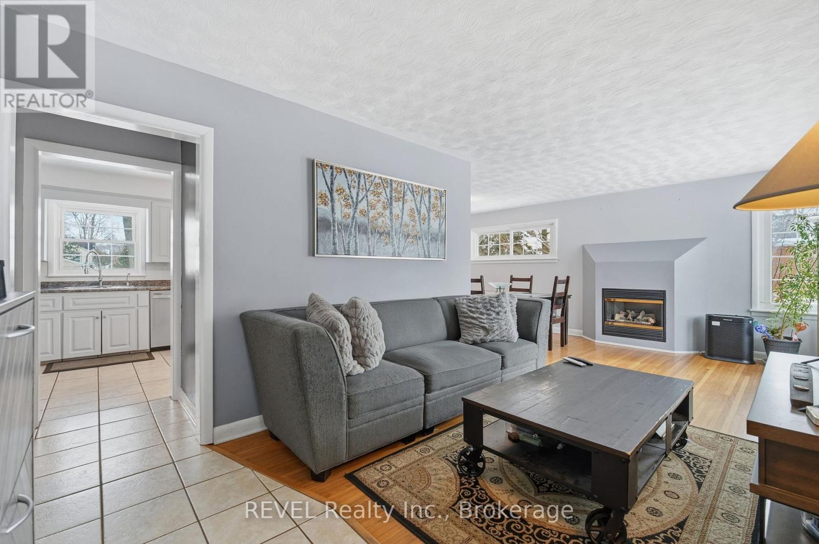 470 Glenwood Drive, Fort Erie, Ontario  L0S 1N0 - Photo 6 - X12821622