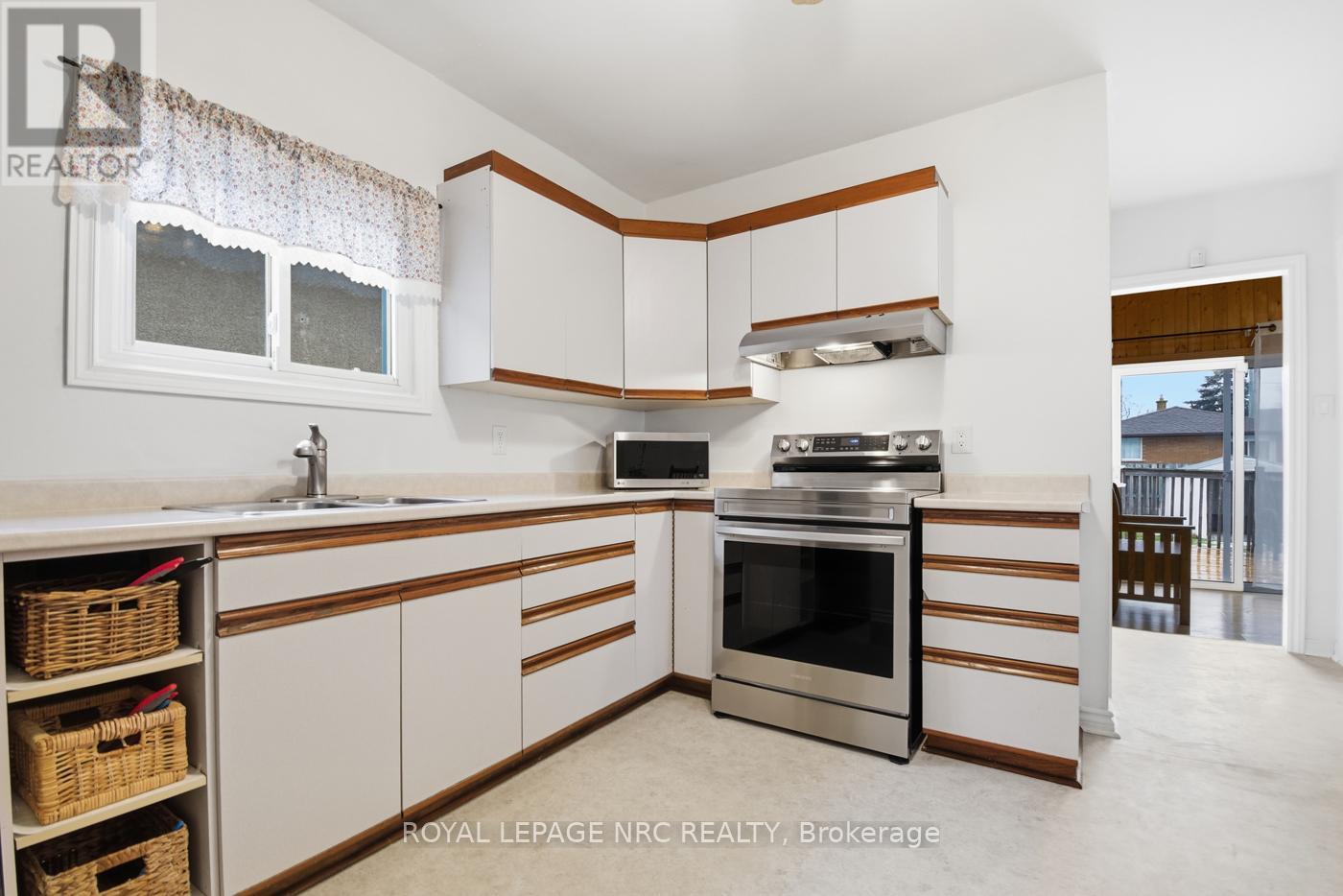 26 Kent Street, St. Catharines, Ontario  L2S 1H2 - Photo 14 - X12821652