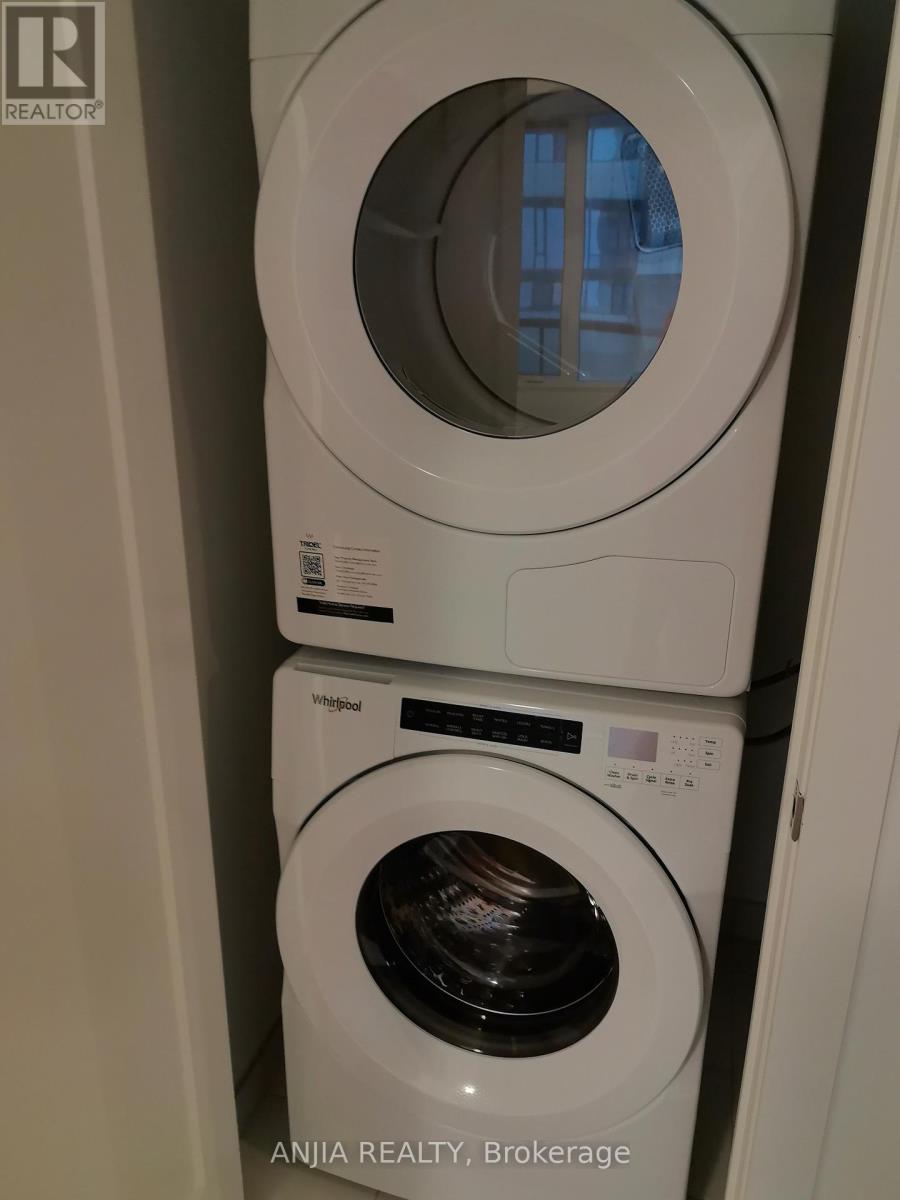 1011 - 480 Front Street W, Toronto, Ontario  M5V 0V5 - Photo 11 - C12821592