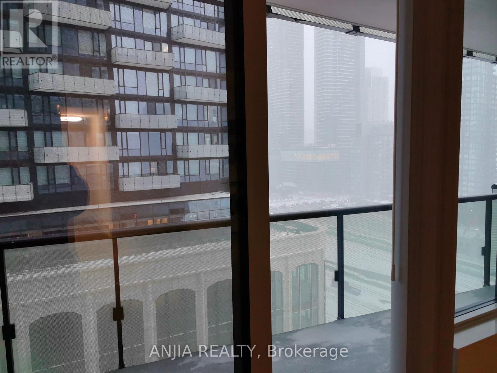 1011 - 480 Front Street W, Toronto, Ontario  M5V 0V5 - Photo 9 - C12821592