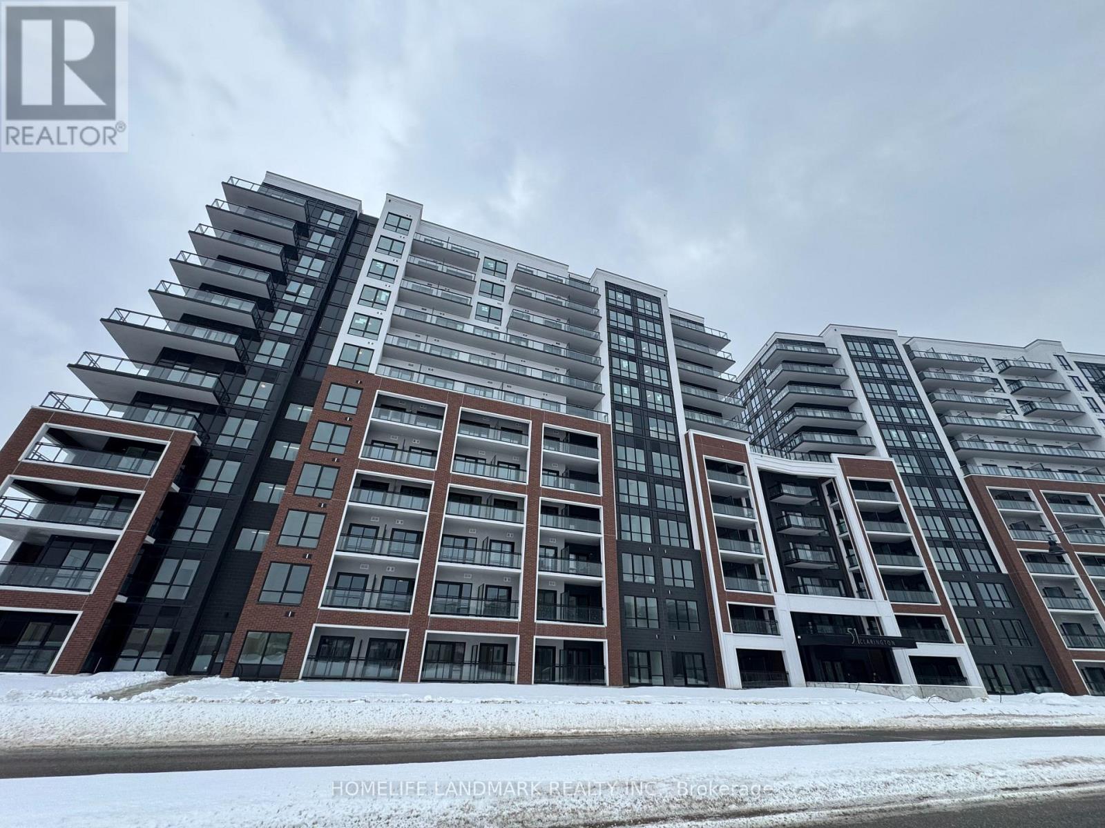 116 - 51 CLARINGTON BOULEVARD