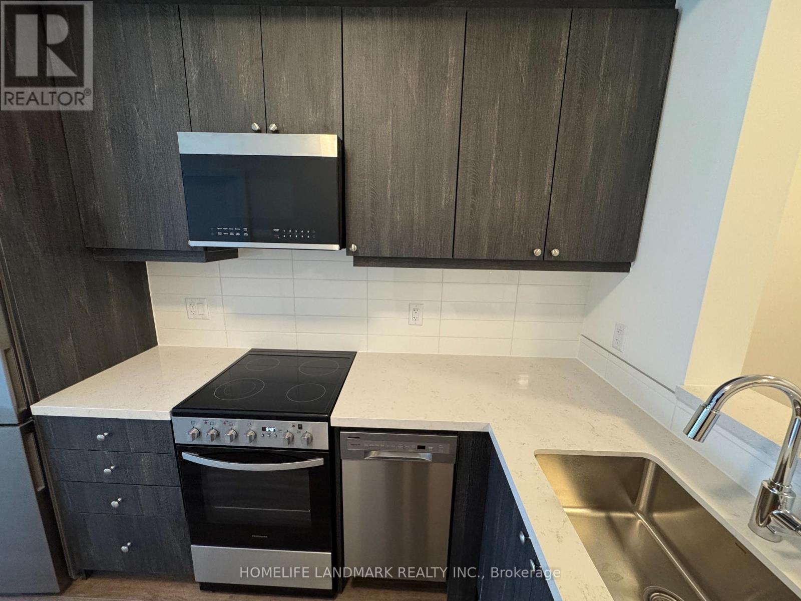 116 - 51 Clarington Boulevard, Clarington, Ontario  L1C 0H6 - Photo 3 - E12821568