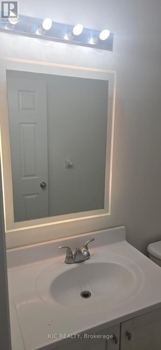 8 Ventura Lane, Ajax (Central), Ontario  L1T 0C4 - Photo 14 - E12821574