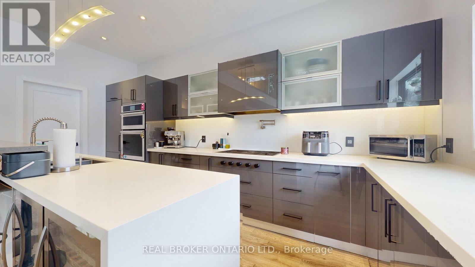 5010 Barber Street, Pickering, Ontario  L1Y 1B4 - Photo 10 - E12821586