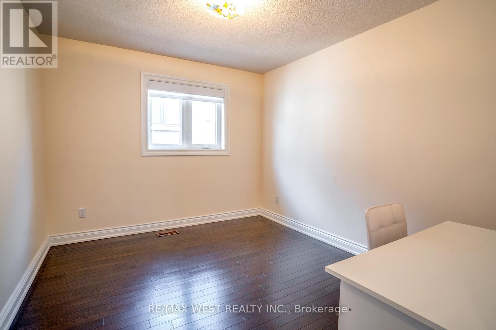 229 Baker Avenue, Richmond Hill, Ontario  L4C 1X8 - Photo 27 - N12821620