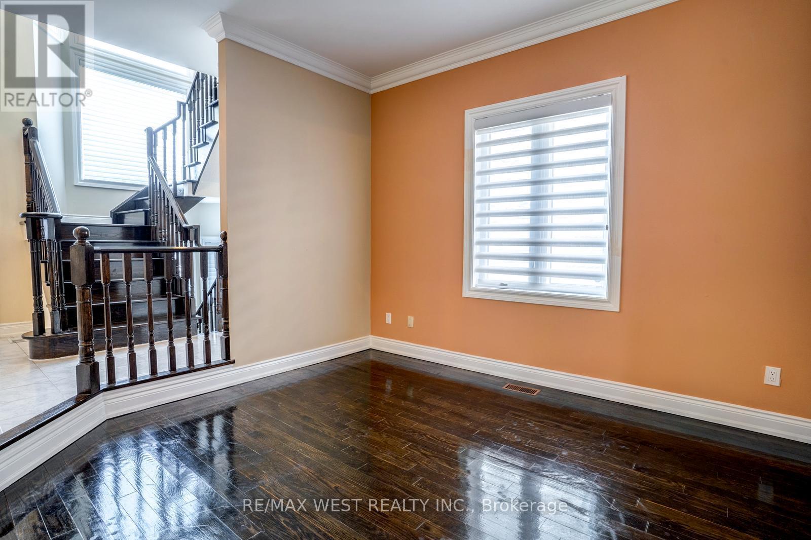 229 Baker Avenue, Richmond Hill, Ontario  L4C 1X8 - Photo 7 - N12821620