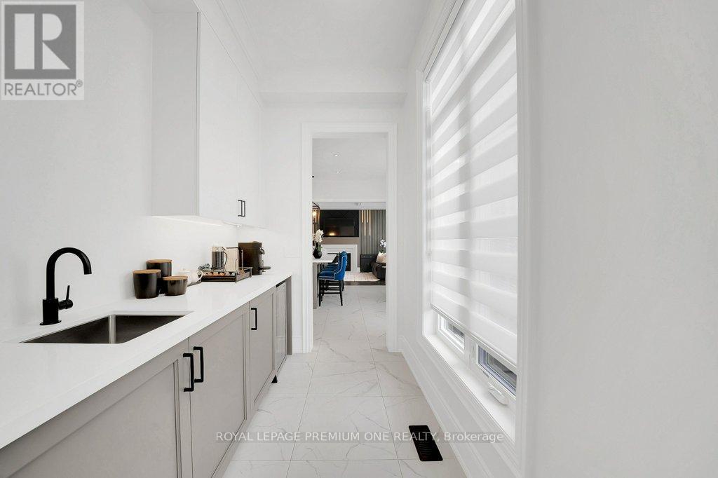 79 Amos Drive, Caledon, Ontario  L7E 4L7 - Photo 10 - W12821578