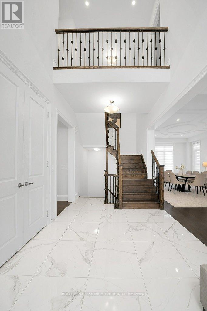 79 Amos Drive, Caledon, Ontario  L7E 4L7 - Photo 5 - W12821578