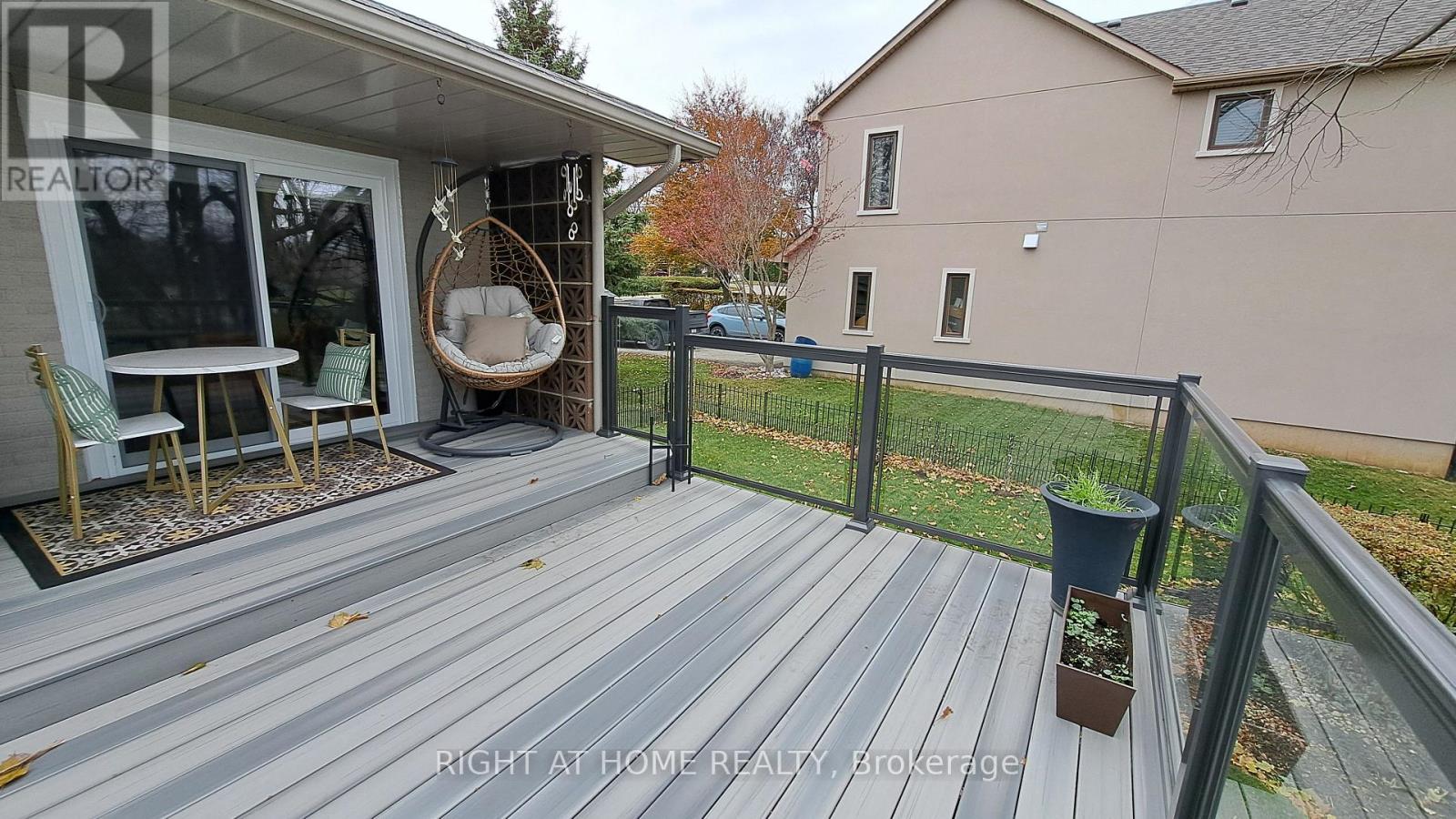 6 Fairhaven Drive, Toronto, Ontario  M9P 2P6 - Photo 43 - W12821590