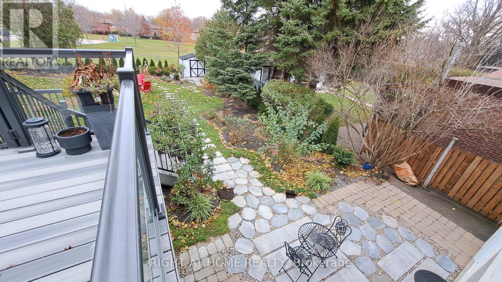 6 Fairhaven Drive, Toronto, Ontario  M9P 2P6 - Photo 46 - W12821590