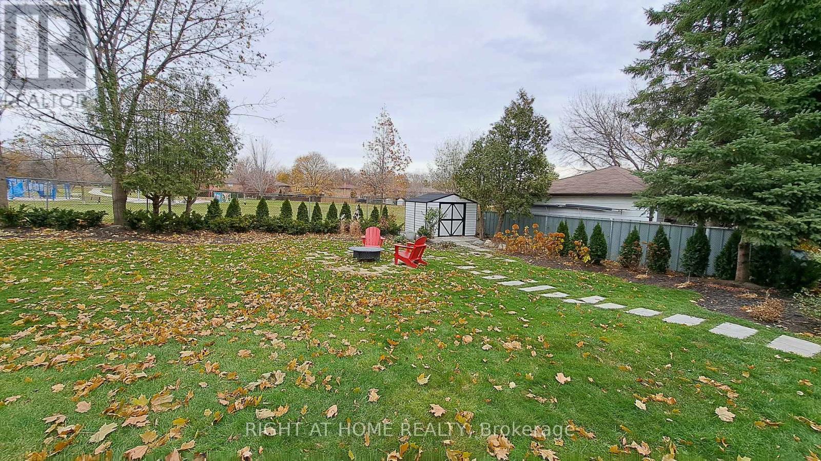 6 Fairhaven Drive, Toronto, Ontario  M9P 2P6 - Photo 49 - W12821590