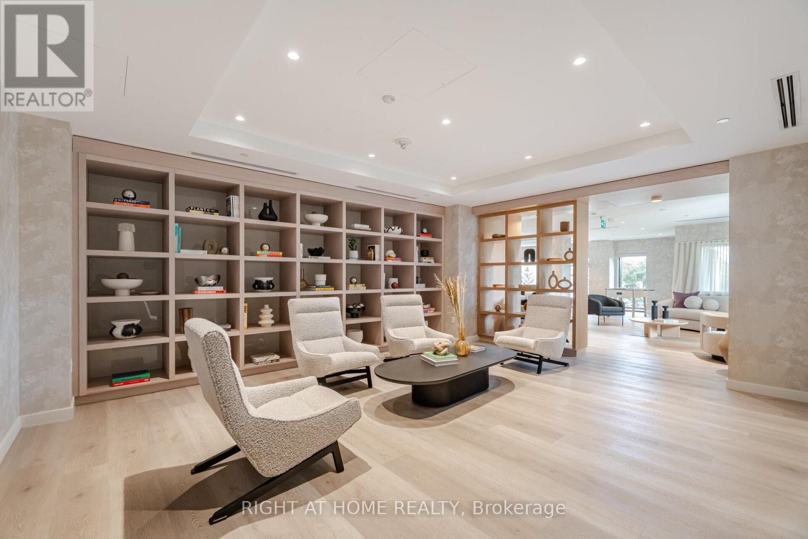 712 - 86 Dundas Street E, Mississauga, Ontario  L5A 1W4 - Photo 23 - W12821598