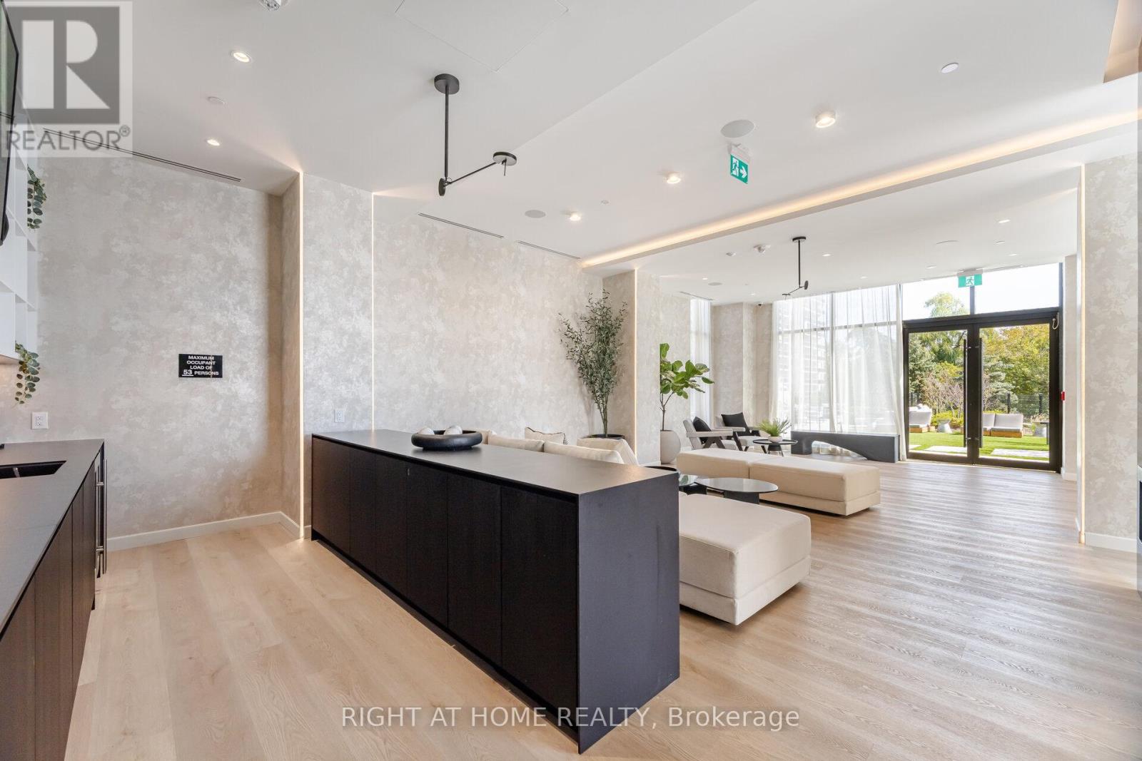 712 - 86 Dundas Street E, Mississauga, Ontario  L5A 1W4 - Photo 32 - W12821598