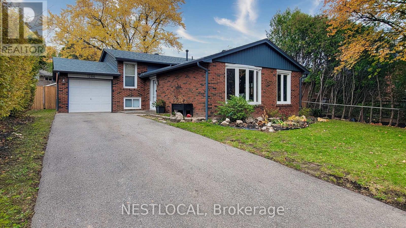 1286 LANDFAIR CRESCENT, Oakville, Ontario