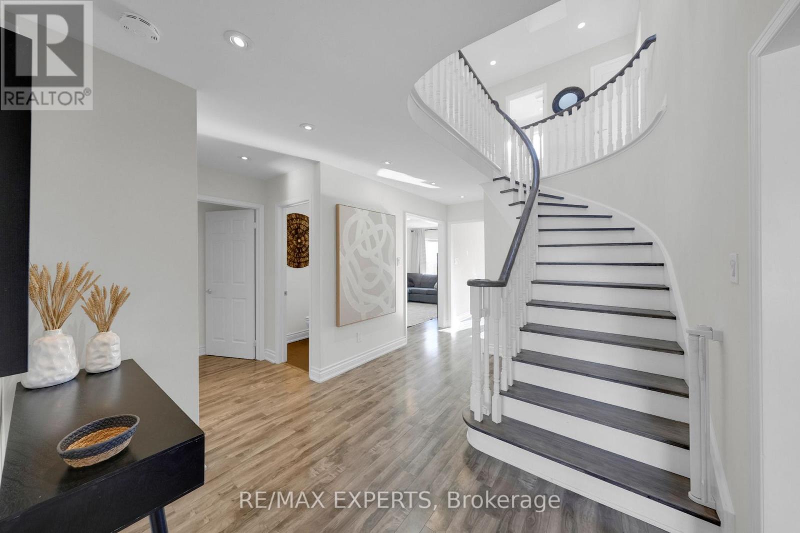 11 De Rose Avenue, Caledon, Ontario  L7E 1A5 - Photo 6 - W12821616